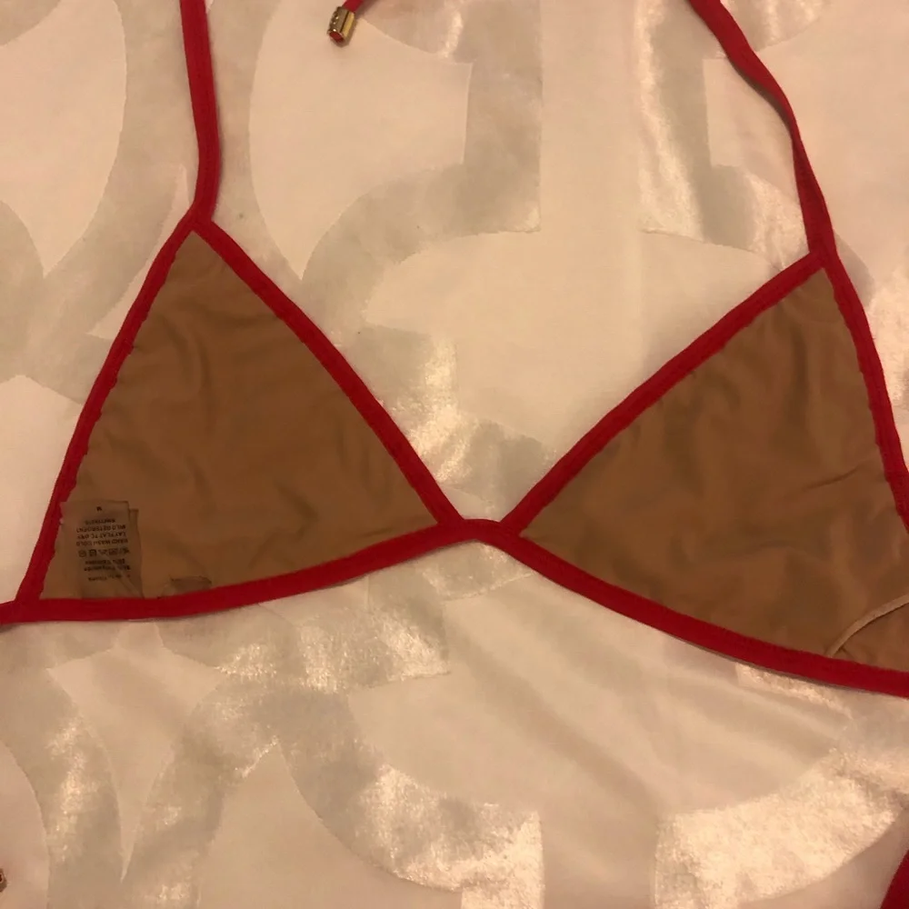 Beach Bunny Hard Summer Red Bikini - Picture 5 of 8